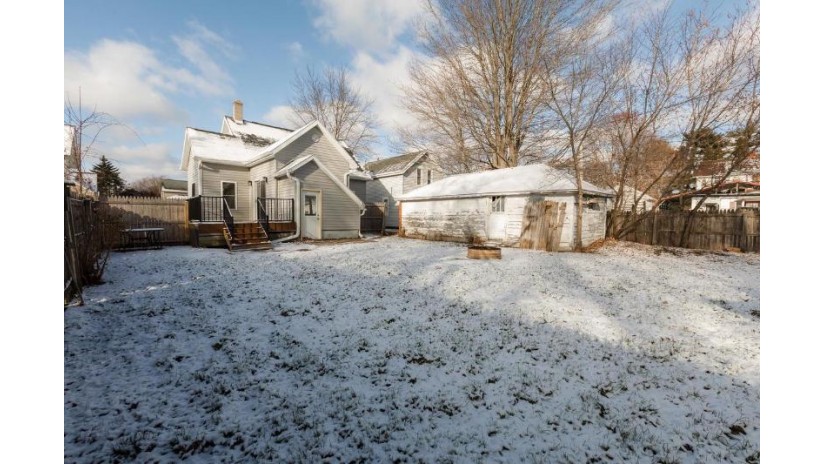 520 9th Avenue North Wisconsin Rapids, WI 54495 by Kpr Brokers, Llc - Phone: 715-340-3688 $139,900