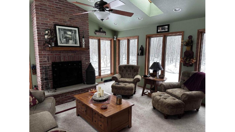 N1530 Spring Glen Road Keshena, WI 54135 by Wisconsin Real Estate Co. Llc - Phone: 715-572-4636 $1,000,000