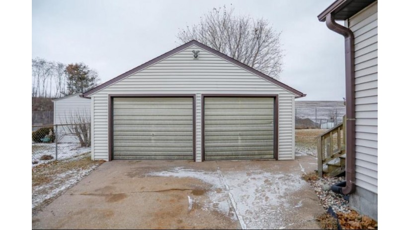 410 Moreland Avenue Schofield, WI 54476 by Coldwell Banker Action - Main: 715-359-0521 $170,000