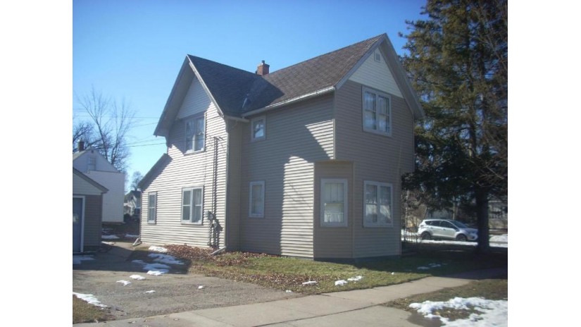 701 East 6th Street Merrill, WI 54452 by Re/Max Excel - Phone: 715-212-3967 $80,000