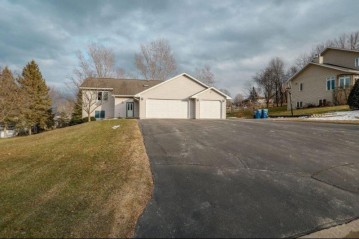 1202 Heindl Lane, Marathon, WI 54448