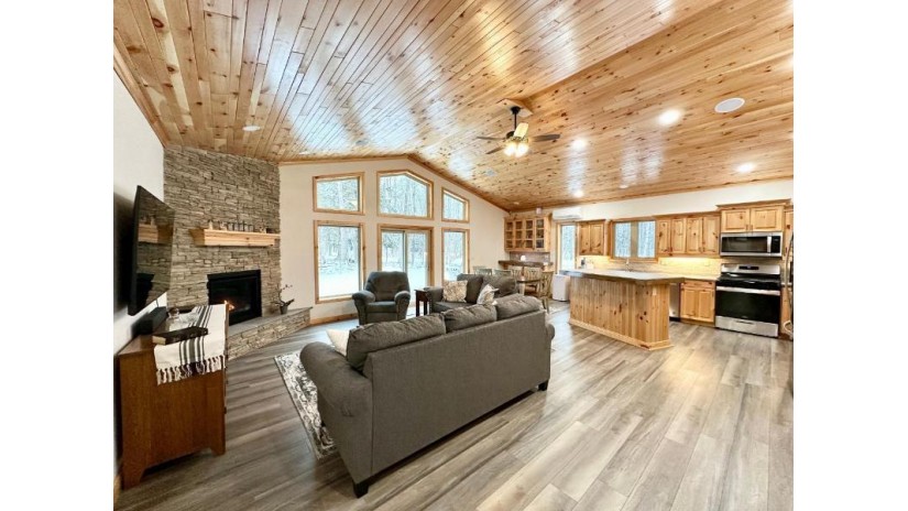 W5549 Fairway Drive Langlade, WI 54465 by Integrity Realtors Llc - Office: 715-627-4181 $389,000