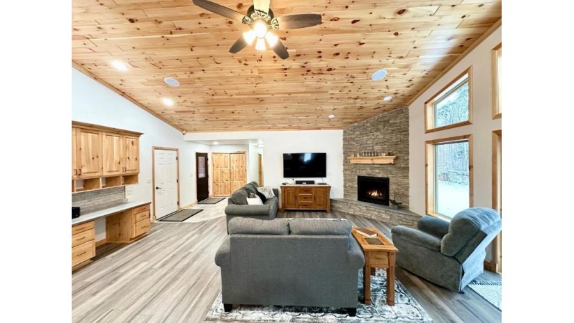 W5549 Fairway Drive Langlade, WI 54465 by Integrity Realtors Llc - Office: 715-627-4181 $389,000