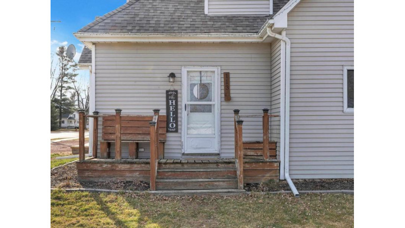 113 South West Street Loyal, WI 54446 by Nexthome Hub City - Phone: 715-305-0444 $184,900