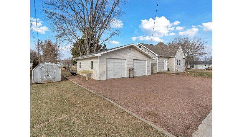 113 South West Street Loyal, WI 54446 by Nexthome Hub City - Phone: 715-305-0444 $184,900