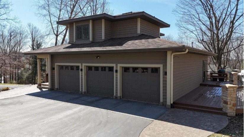 1714 Tall Oaks Drive Wausau, WI 54403 by Re/Max Excel - Phone: 715-571-1630 $689,000