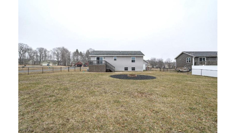 2540 Moondance Drive Kronenwetter, WI 54455 by Re/Max Excel - Phone: 715-581-1742 $310,000