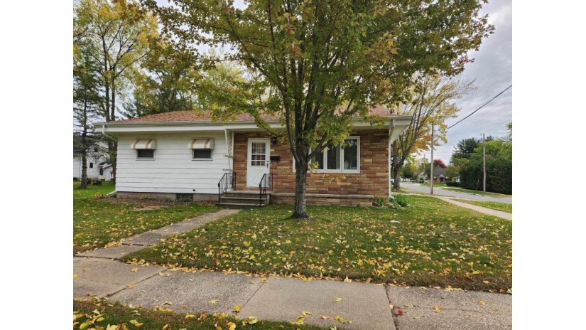 713 South Peach Avenue Marshfield, WI 54449 by Success Realty Inc - Phone: 715-650-1321 $142,000