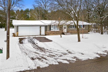 5740 Wazeecha Avenue, Wisconsin Rapids, WI 54494