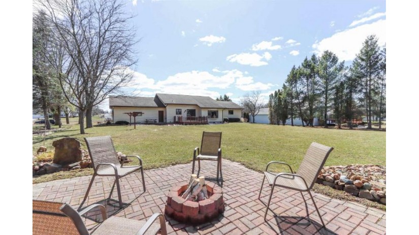 2401 Meadowbrook Drive Marshfield, WI 54449 by Nexthome Hub City - Phone: 715-207-9300 $329,900