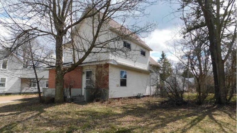 615 East 1st Street Merrill, WI 54452 by Century 21 Best Way $82,500