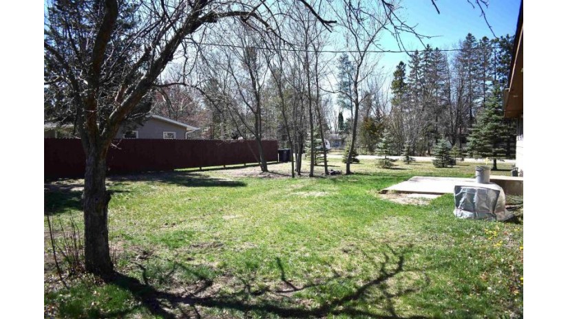 2531 School Drive Plover, WI 54467 by Re/Max Central - Phone: 715-340-0641 $194,900