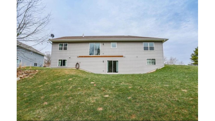 2591 Sunny Meadow Drive Kronenwetter, WI 54455 by Coldwell Banker Action - Main: 715-359-0521 $379,900