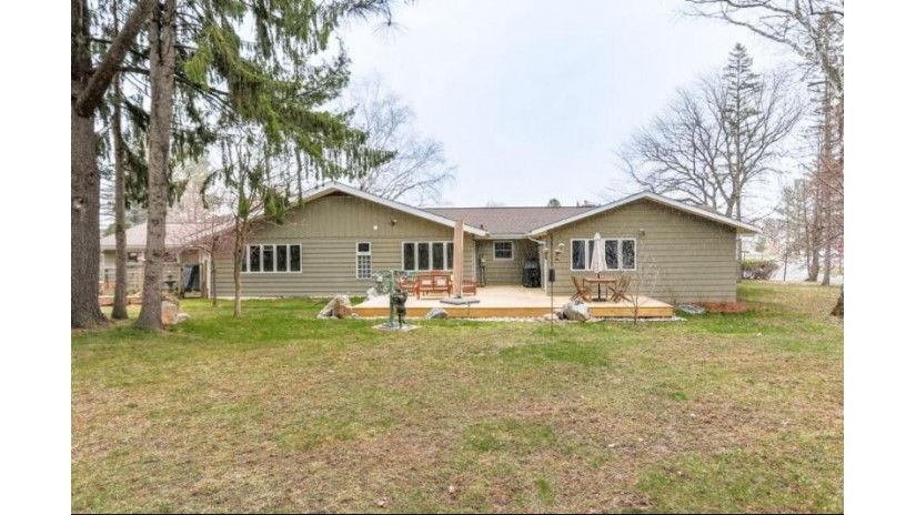 1103 Michler Crest Merrill, WI 54452 by Coldwell Banker Action - Main: 715-359-0521 $399,900
