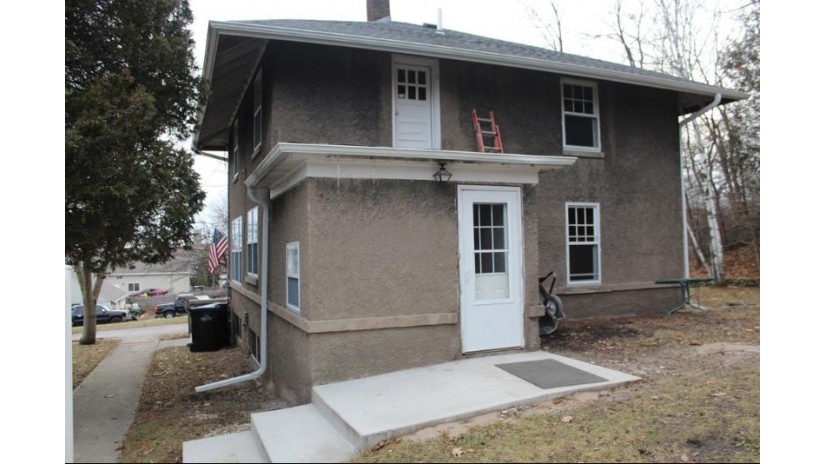 27 S Lansing Ave Sturgeon Bay, WI 54235 by Four Sail Realty - 9207438888 $389,900