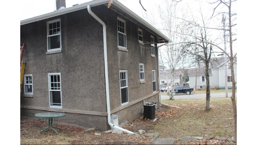 27 S Lansing Ave Sturgeon Bay, WI 54235 by Four Sail Realty - 9207438888 $389,900