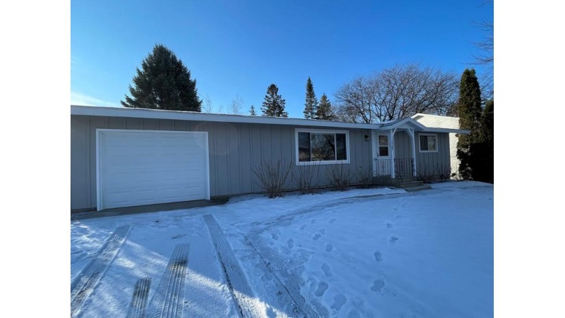 1707 Rhode Island St Sturgeon Bay, WI 54235 by Action Realty - 9207436906 $174,900