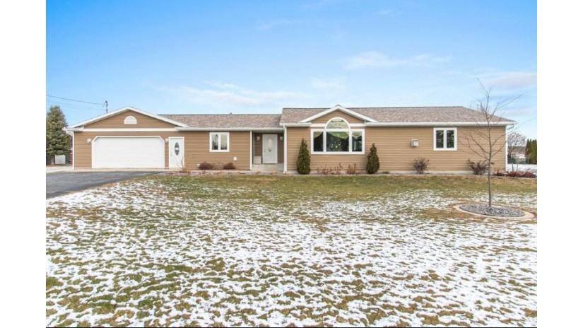 6546 Sawyer Dr Sturgeon Bay, WI 54235 by Action Realty - 9207436906 $425,000