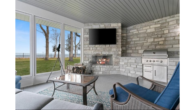 9050 Bay Cliff Dr Sturgeon Bay, WI 54235 by Action Realty - 9207436906 $1,719,000