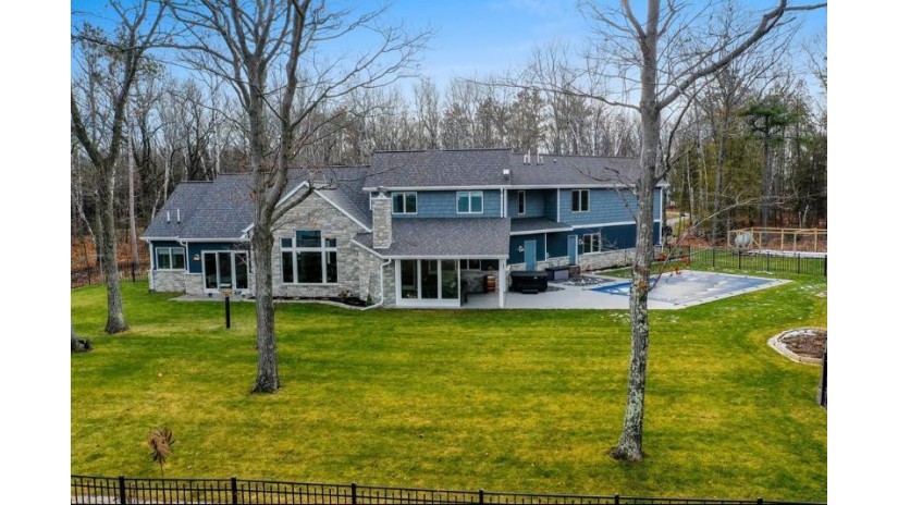 9050 Bay Cliff Dr Sturgeon Bay, WI 54235 by Action Realty - 9207436906 $1,719,000