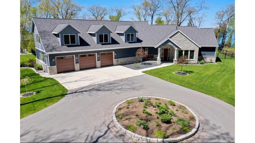 9050 Bay Cliff Dr Sturgeon Bay, WI 54235 by Action Realty - 9207436906 $1,719,000