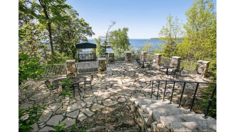 10685 Commodore Cir Sister Bay, WI 54234 by Kellstrom-Ray Agency - 9208542353 $1,195,000