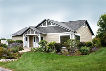 2398 Country Walk Dr, Sister Bay, WI 54234