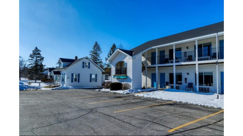 6259-63 Hwy 57 Sturgeon Bay, WI 54235 by Harbour Real Estate Group Llc - 9207435330 $1,299,000