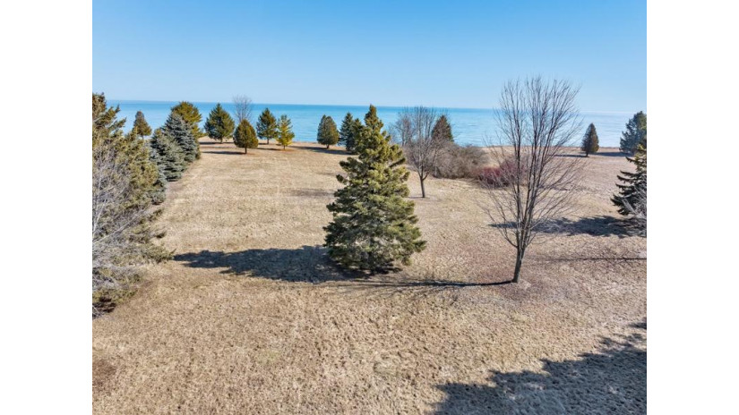 614 Lakeshore Dr Kewaunee, WI 54216 by Exp Realty Llc - 8668486990 $279,900