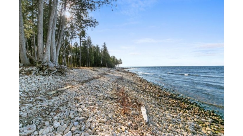 5979 Bay Shore Dr Sturgeon Bay, WI 54235 by Mahler Sotheby'S International Realty - 4149642000 $4,900,000