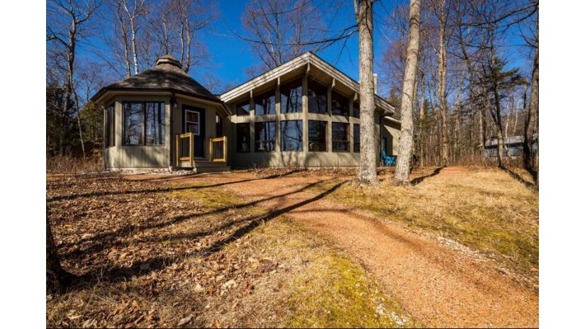 12408 Northern Door Rd Gills Rock, WI 54210 by Kellstrom-Ray Agency - 9208542353 $995,000