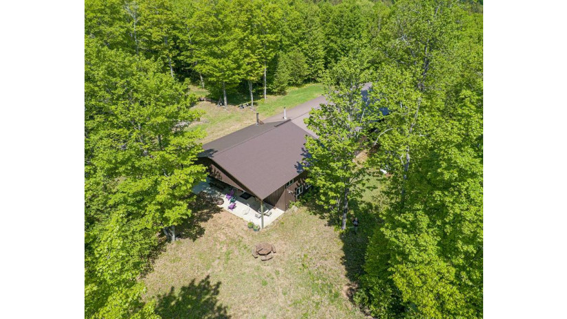 23510 Duck Lake Rd Watersmeet, MI 49969 by Shorewest Realtors $575,000