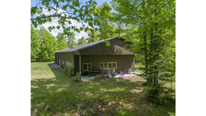 23510 Duck Lake Rd Watersmeet, MI 49969 by Shorewest Realtors $575,000