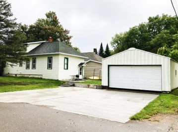 714 7th Ave, Park Falls, WI 54552
