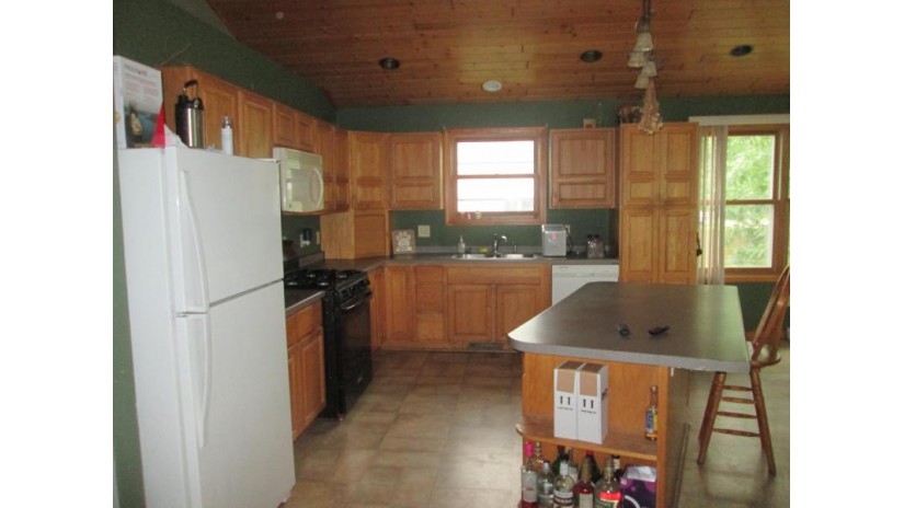 201 Grant St Crandon, WI 54520 by Action Real Estate Llc $197,400