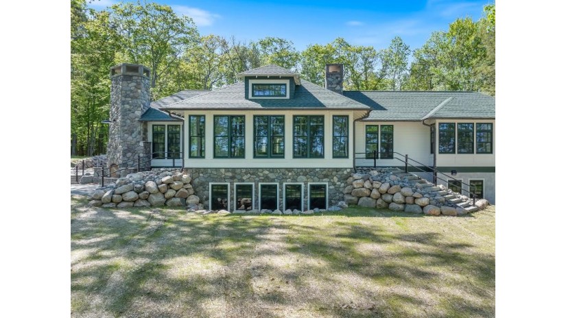 1092 Cranberry Shore Ln Eagle River, WI 54521 by Re/Max Property Pros $4,950,000