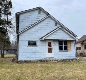 917 Saunders Ave, Park Falls, WI 54552