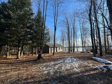 6054w Dam Rd, Sherman, WI 54552