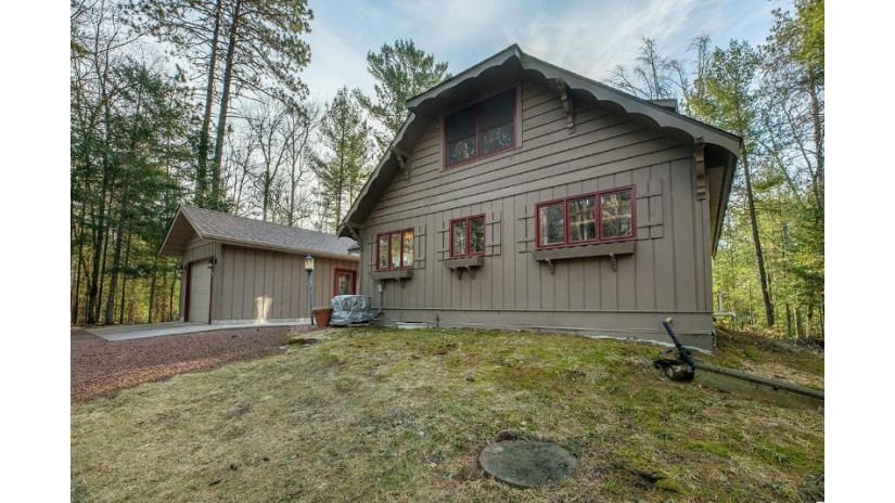 3659 Chain O Lakes Rd Eagle River, WI 54521 by Re/Max Property Pros $624,500