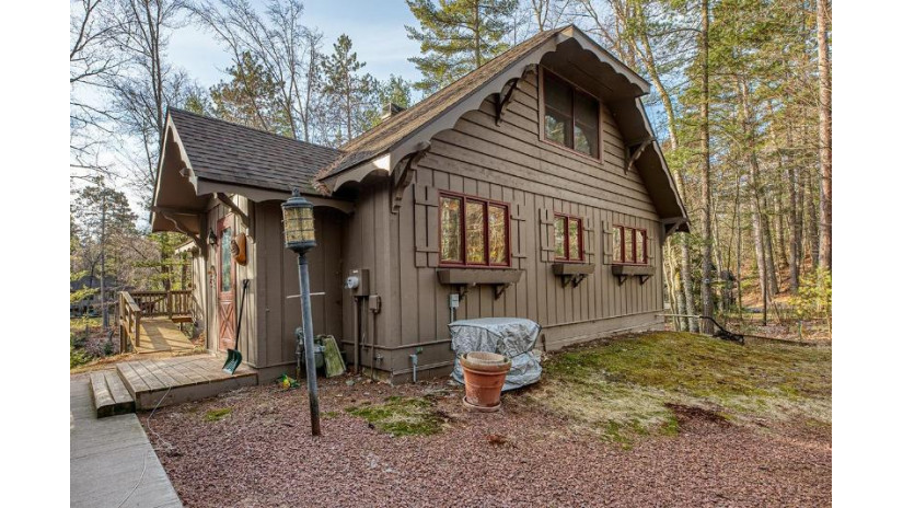 3659 Chain O Lakes Rd Eagle River, WI 54521 by Re/Max Property Pros $624,500