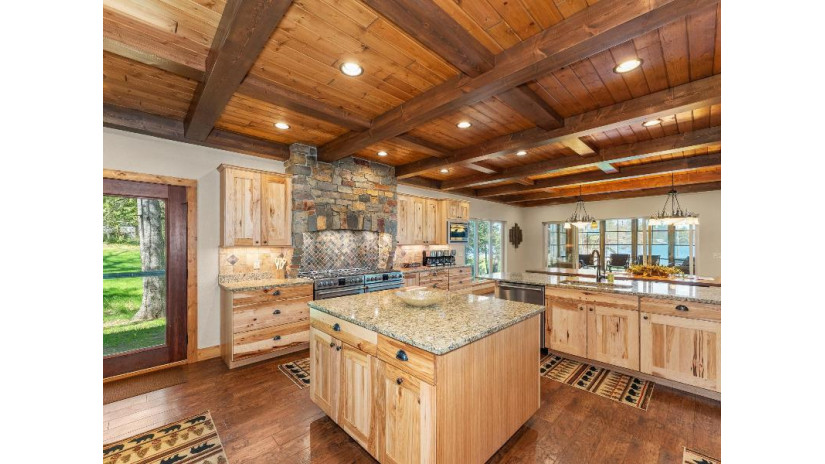 3680 Hemlock Ln Eagle River, WI 54521 by Redman Realty Group, Llc $5,100,000