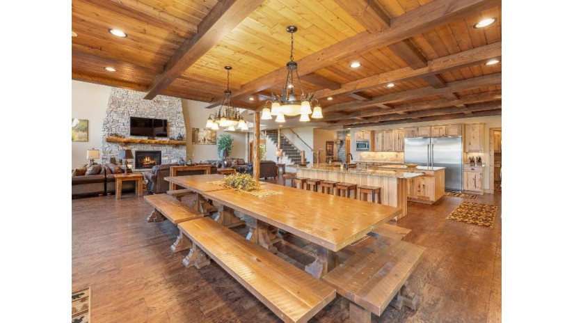 3680 Hemlock Ln Eagle River, WI 54521 by Redman Realty Group, Llc $5,100,000