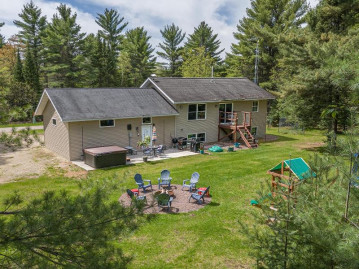 8228 Treasure Dr, St. Germain, WI 54558