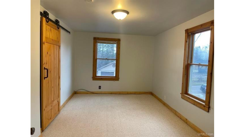 433 Lake Ave Ironwood, MI 49938 by Zak'S Realty, Inc $224,900