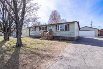 1233 Elizabeth St, Rhinelander, WI 54501