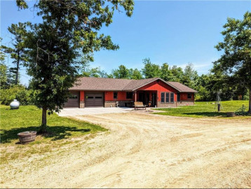 1529 Railroad Ave, Boyceville, WI 54725