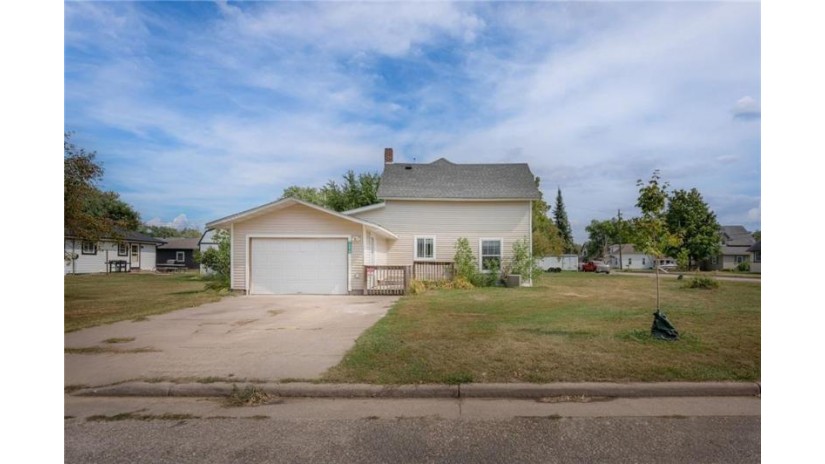 13418 Thomas Street Osseo, WI 54758 by Rykel Real Estate $209,900