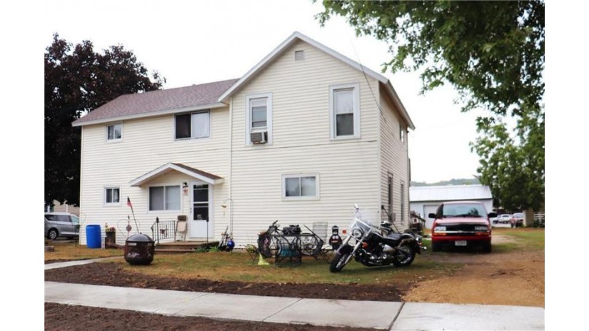 204 East Broadway Blair, WI 54616 by Hansen Real Estate Group $132,000