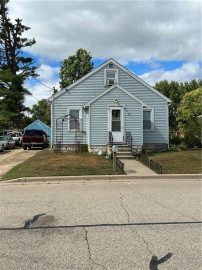 337 South 1st Street, Black River Falls, WI 54615