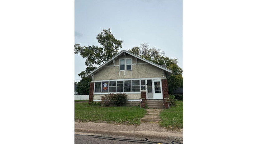 515 Main Street Black River Falls, WI 54615 by Cb River Valley Realty/Brf $159,900